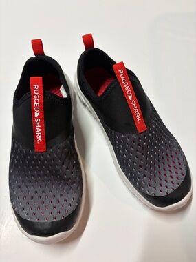 Rugged Shark Water Shoes Slip On Aqua Swim Beach Shoes Youth Size 3 Black